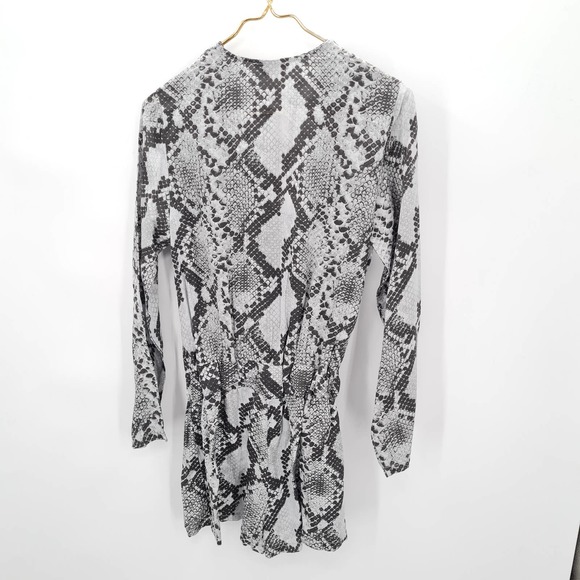 Sofia Collection Natalia Romper Black White Snakeskin Romper Small NWT - Picture 6 of 7